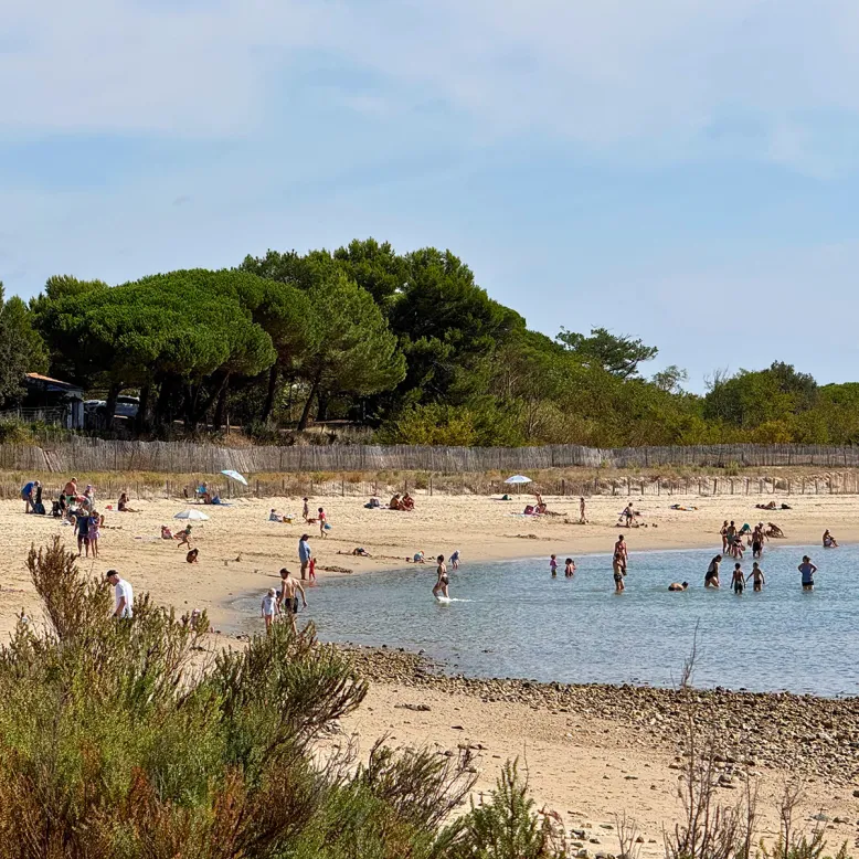 Grouin beach, Loix