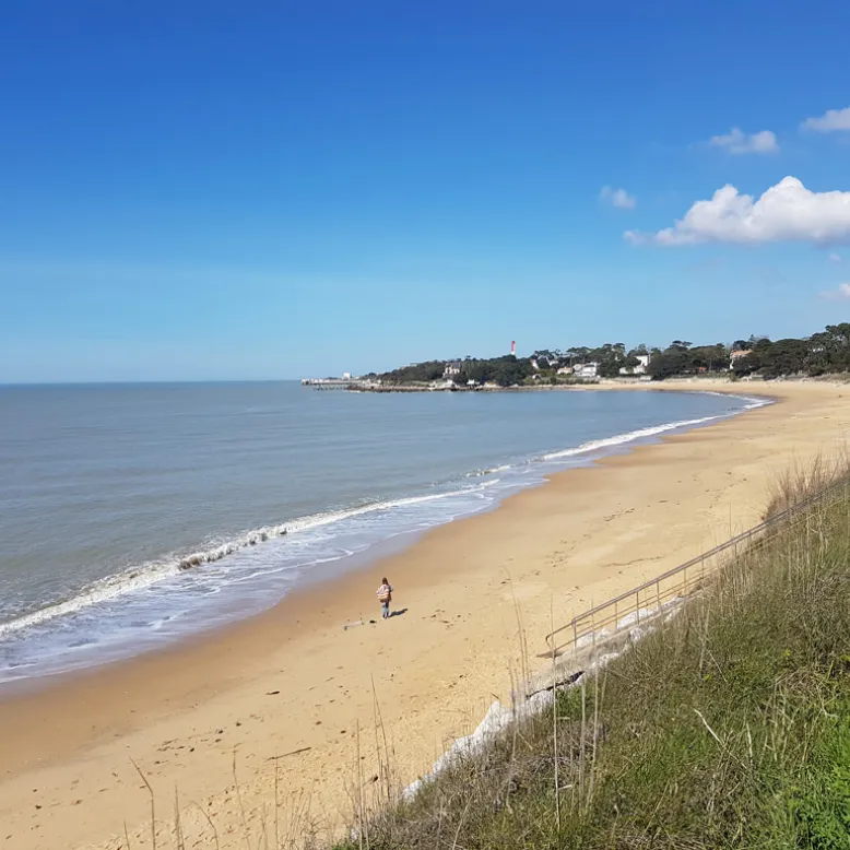 Platin beach, Saint-Palais-sur-Mer