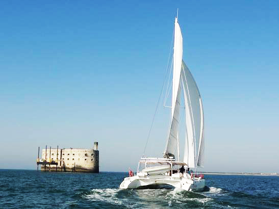 Ile ou Aile Catamaran