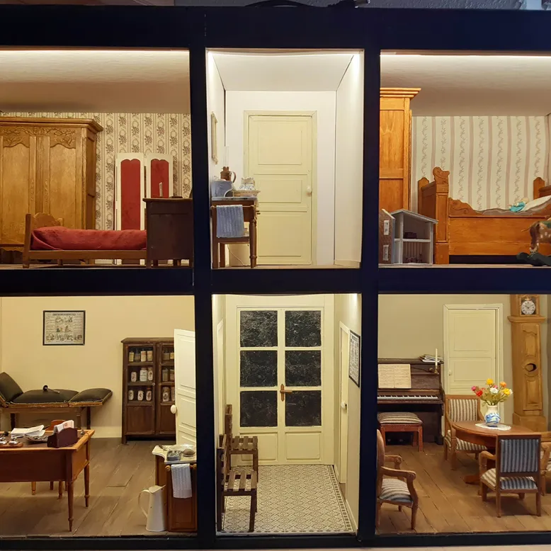 Miniature Museum