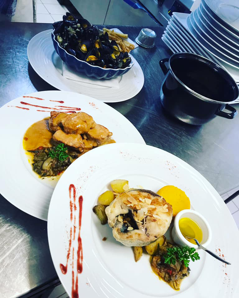 Resto La Cabane L Eguille Les Menus