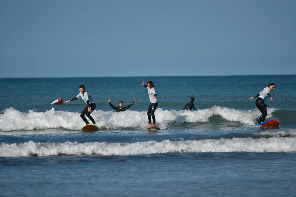 DROP'IN Surf Academy