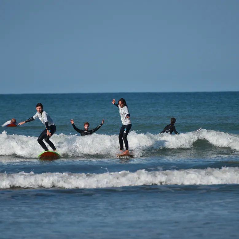 DROP'IN Surf Academy