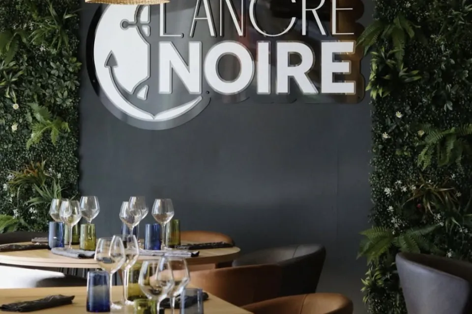 L'ancre noire