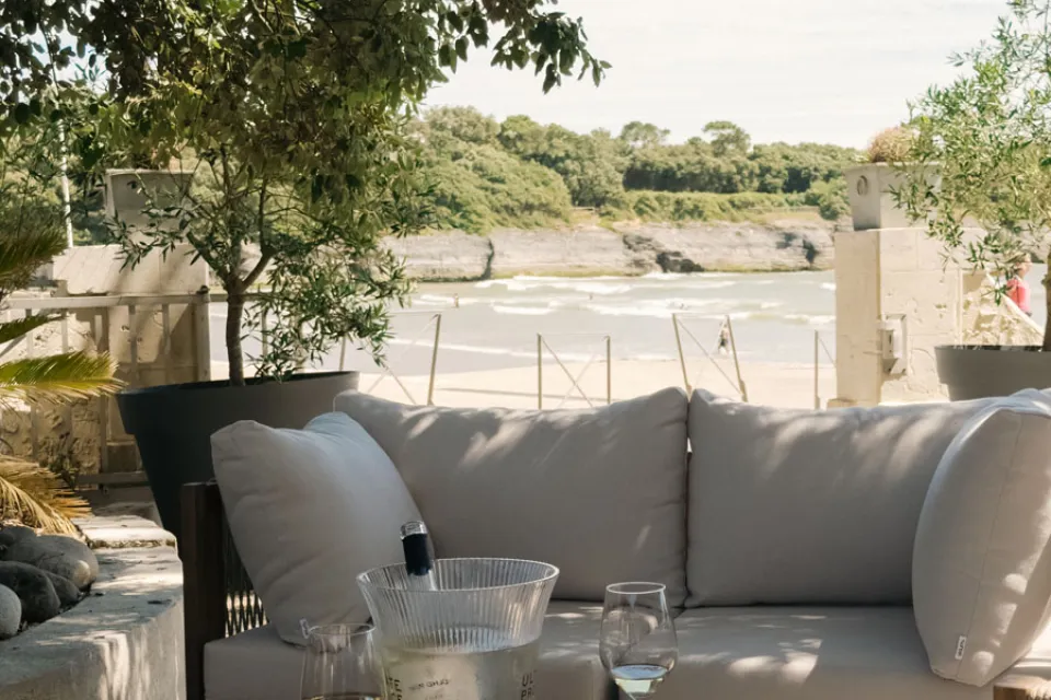 Restaurant en bord de mer à Saint-Palais-sur-M ...