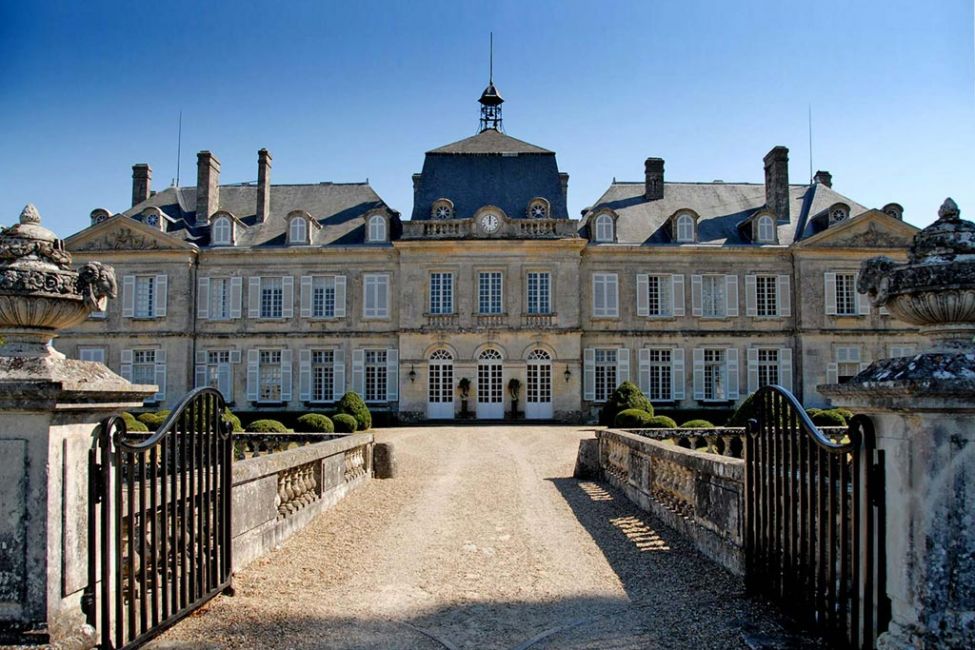 Plassac Castle Castles / Towers / Forts in Plassac Guide de