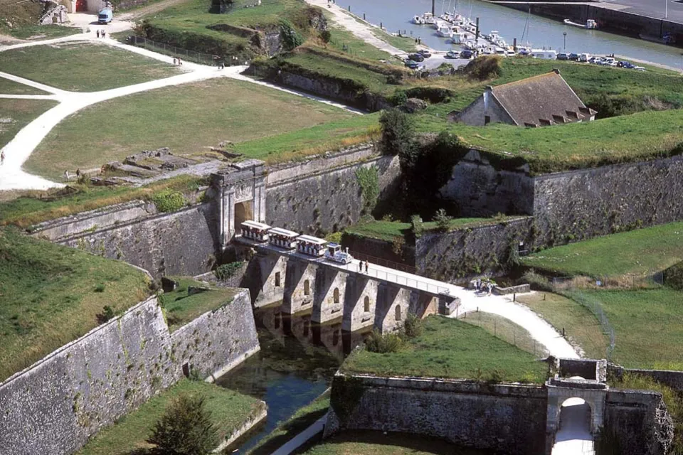 Le petit train du Château d'Oléron