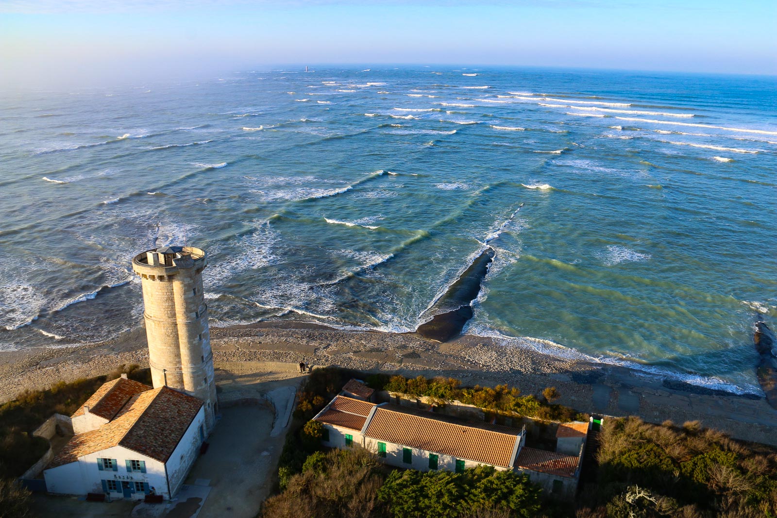 Le Phare des Baleines: guardian of the sea and guide for sailors. - Guide de  Charente Maritime