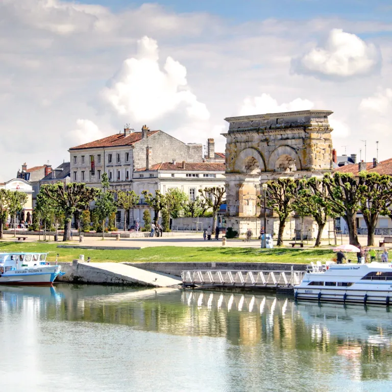What to do in Val de Saintonge and Saintes?