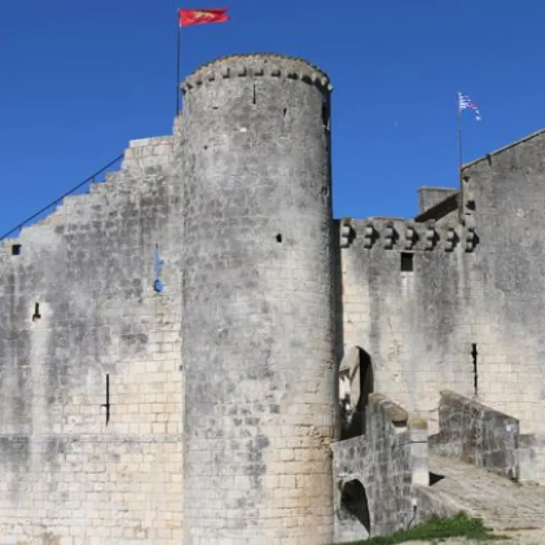 Château-Fort de Saint-Jean-d'Angle