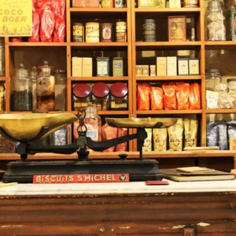 An unusual and timeless visit: the Rochefort M ...