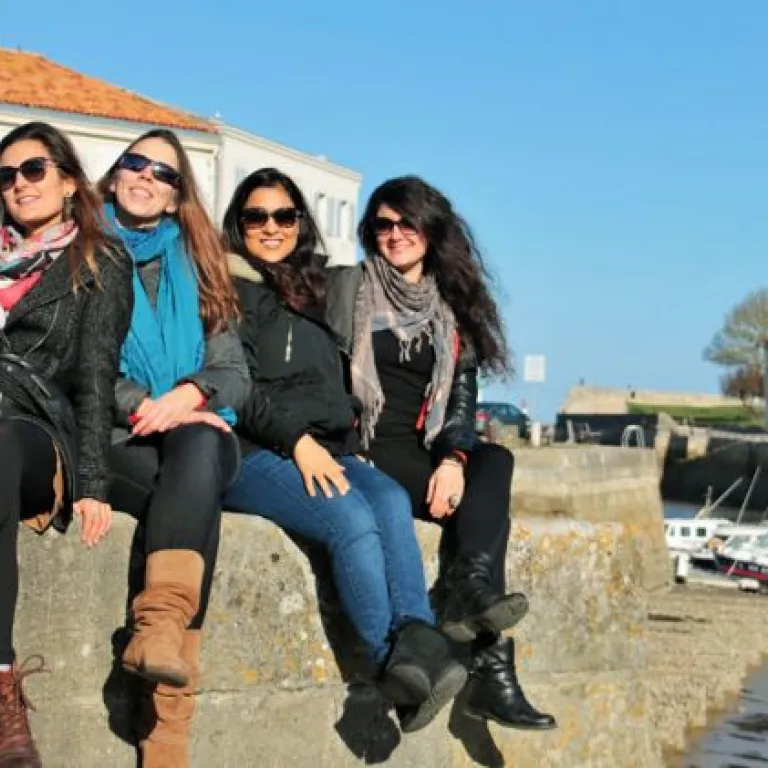 Winter's trip for girls in Saint-Martin-de Ré