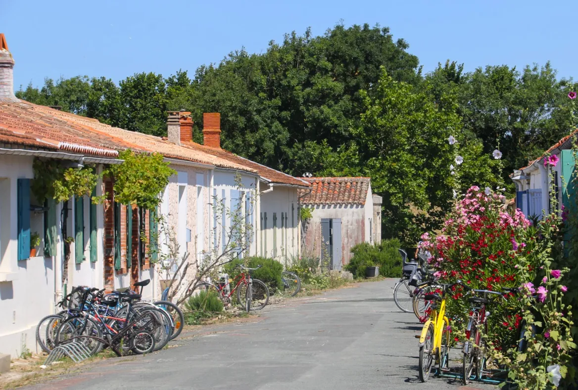 Aix Island