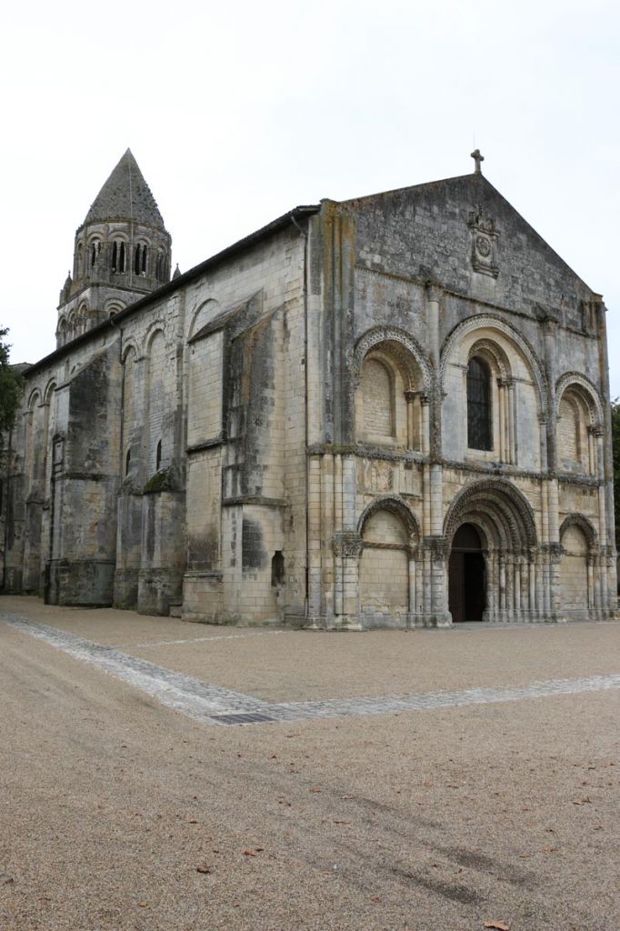 Saintes