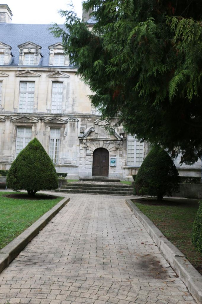 Saintes
