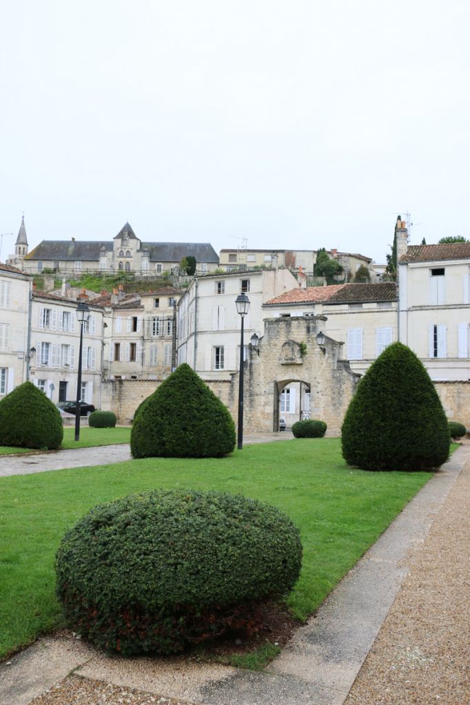 Saintes