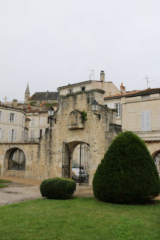 Saintes