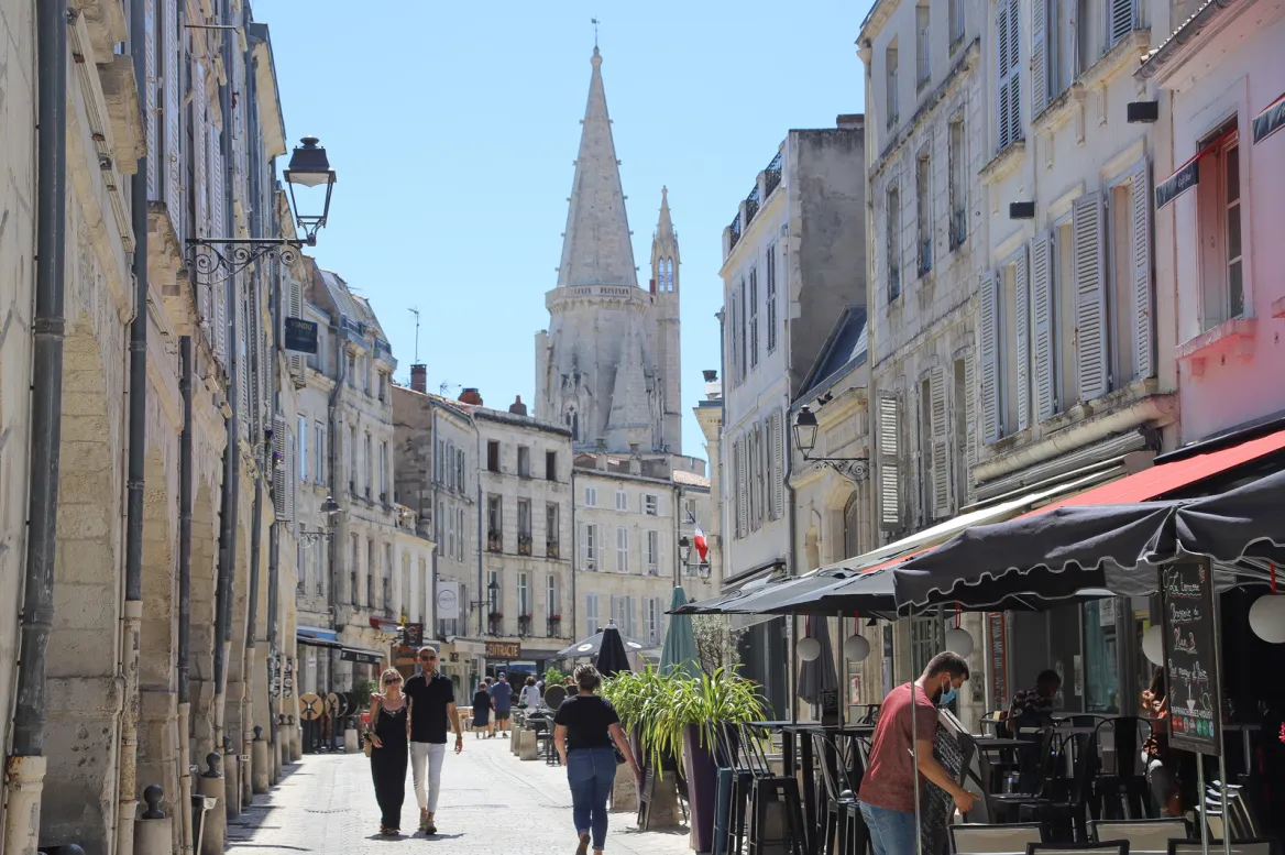 La Rochelle on foot Lesley Williamson