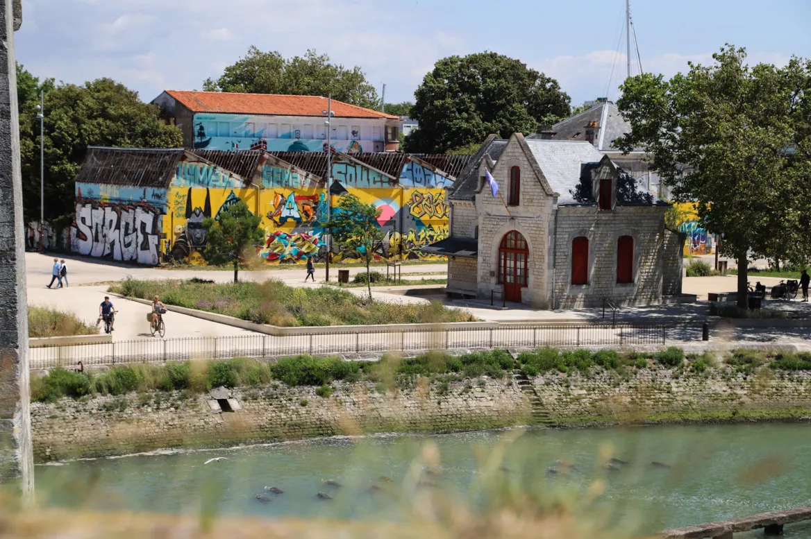 La Rochelle on Foot Lesley Williamson