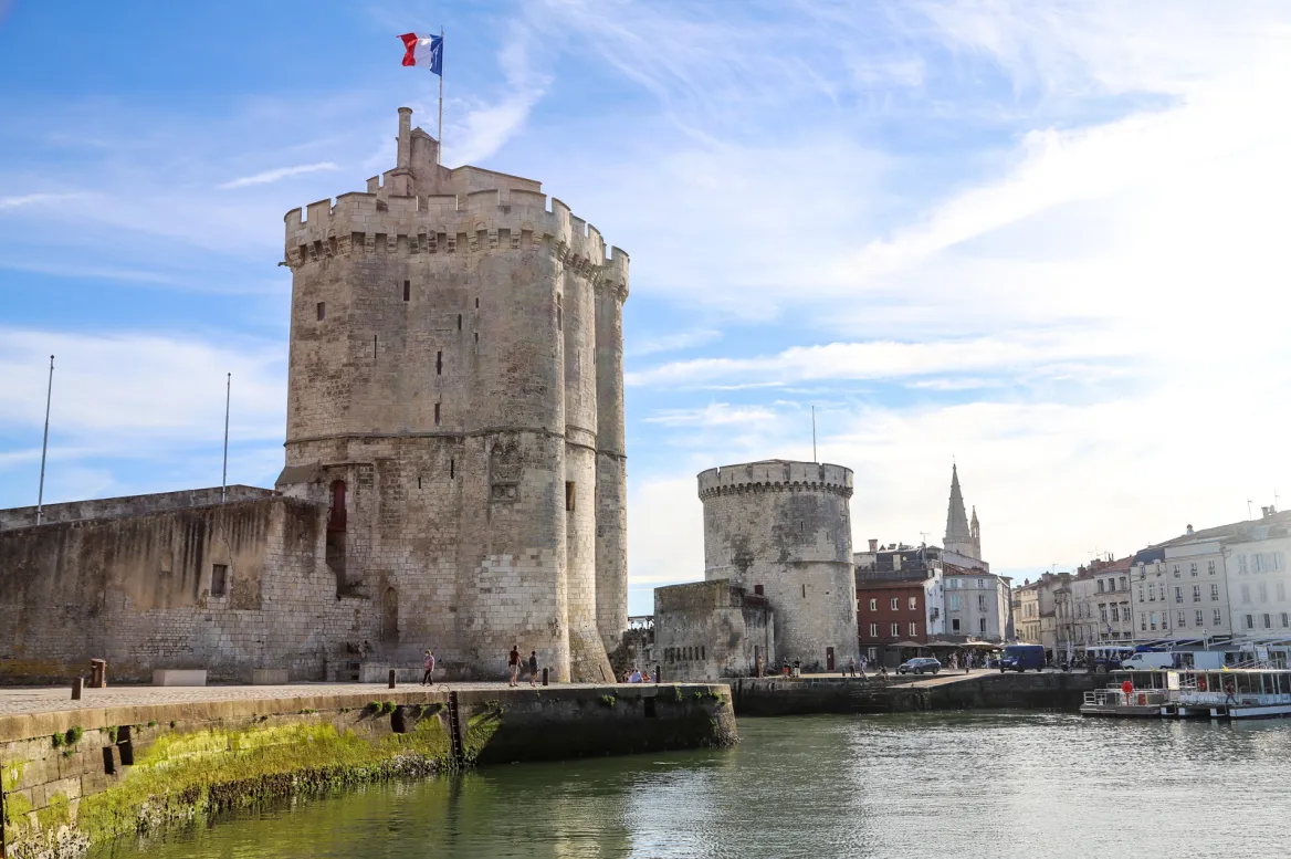 La Rochelle on Foot - Lesley Williamson