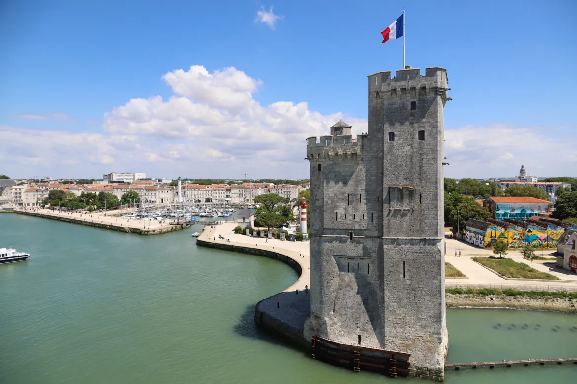 La Rochelle on Foot - Lesley Williamson