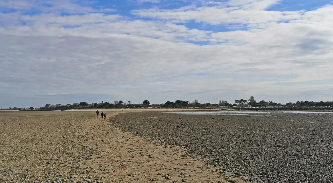Crossing Île Madame