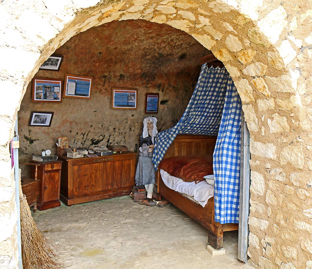 A habitat in shells