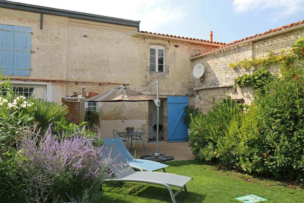 Jardin du gîte en tête à tête
